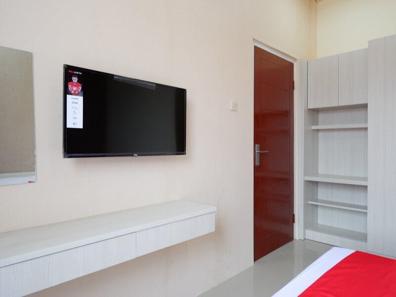 Отель Reddoorz Near Rsud Margono Purwokerto 3 Экстерьер фото